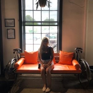 Meet your Posher, Thao